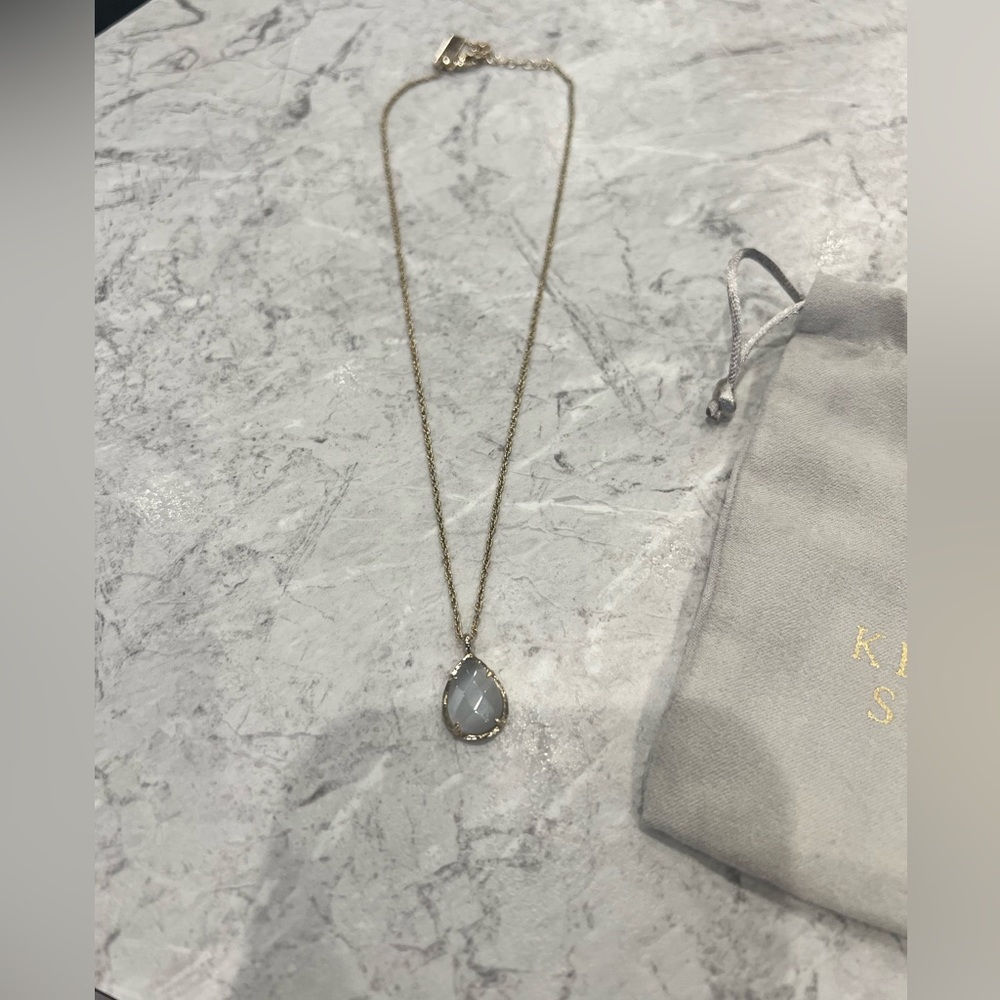 Kendra Scott gold necklace